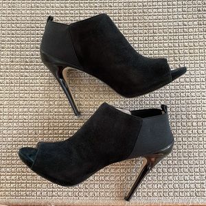 Michael Michael Kors Black Genivee Ankle Booties